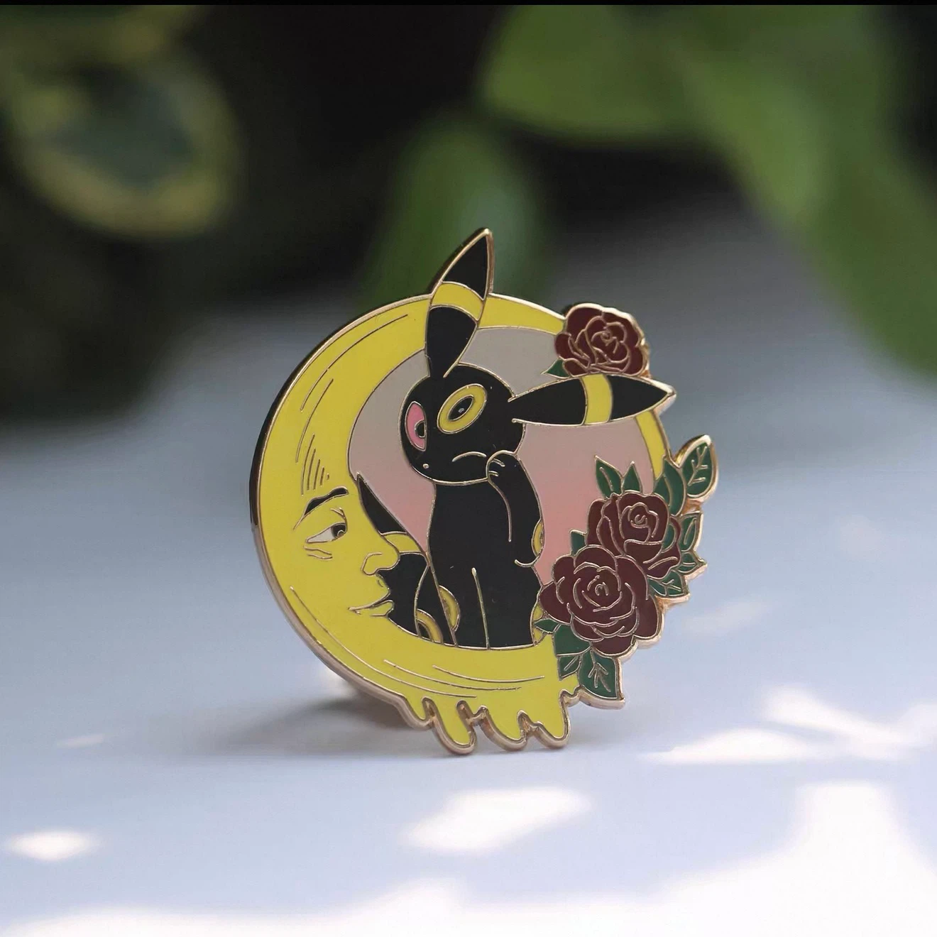 Moon Rose 2‑in‑1 Pin & Magnet