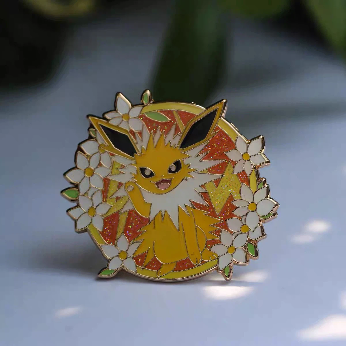Sunny 2‑in‑1 Pin & Magnet